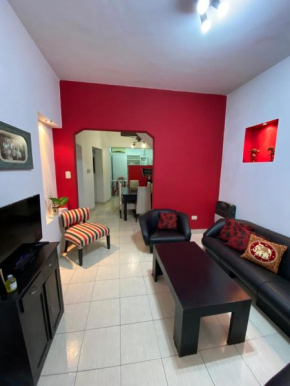 Casa amplia y moderna con excelente ubicación!